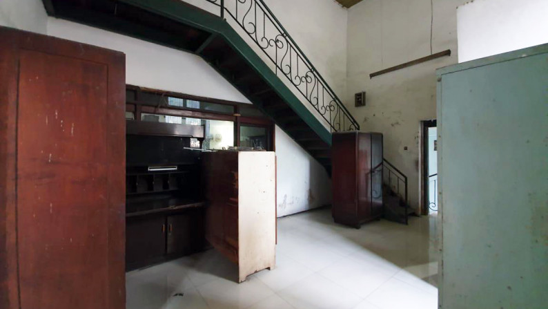 Kantor di Jl. Ahmad Jais Surabaya, Lokasi Strategis Pusat Kota, Cocok untuk Kantor / Gudang