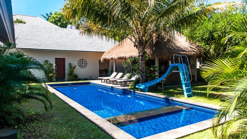 Freehold Modern Villa Walking Distance to Sanur Beach