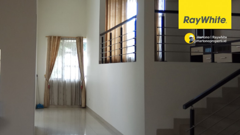 grand wisata - rumah split level di jual cepat - Lisa