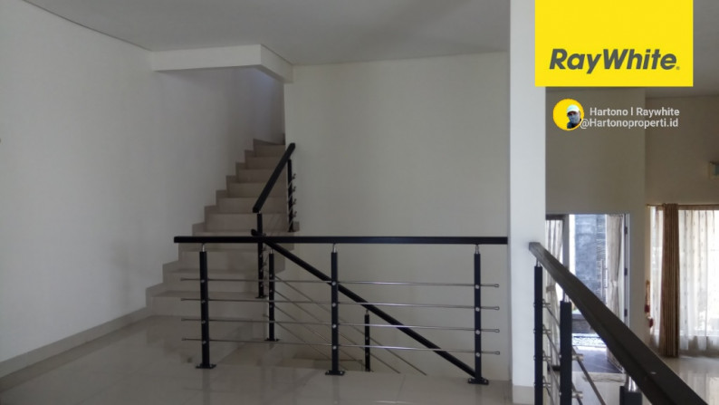 grand wisata - rumah split level di jual cepat - Lisa