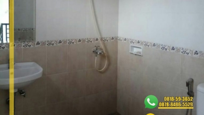 Dijual rumah grand wisata west esplanade dekat mall living world