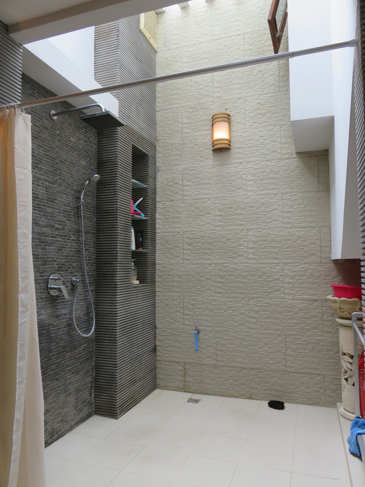 Freehold House In Expats Area Of Seminyak Close To Celebrity's Villa