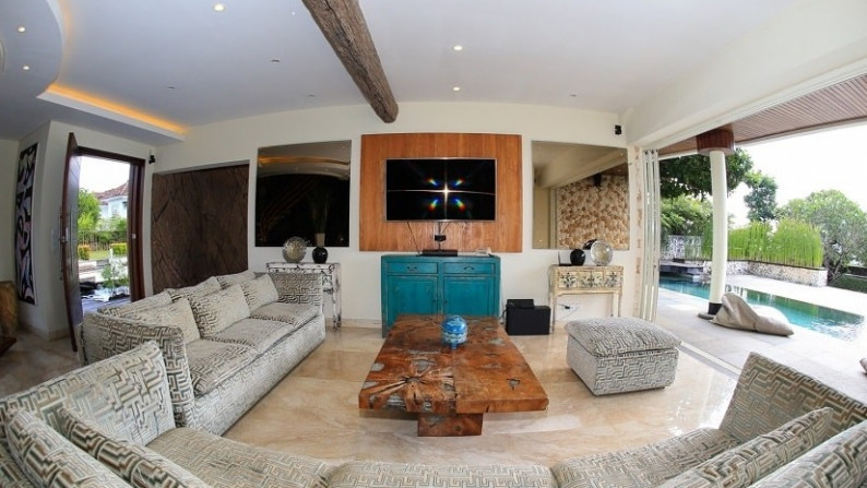 Luxury 4 Bedrooms Modern Villa In Ungasan With Sea View