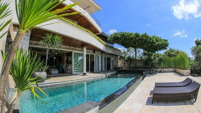 Luxury 4 Bedrooms Modern Villa In Ungasan With Sea View