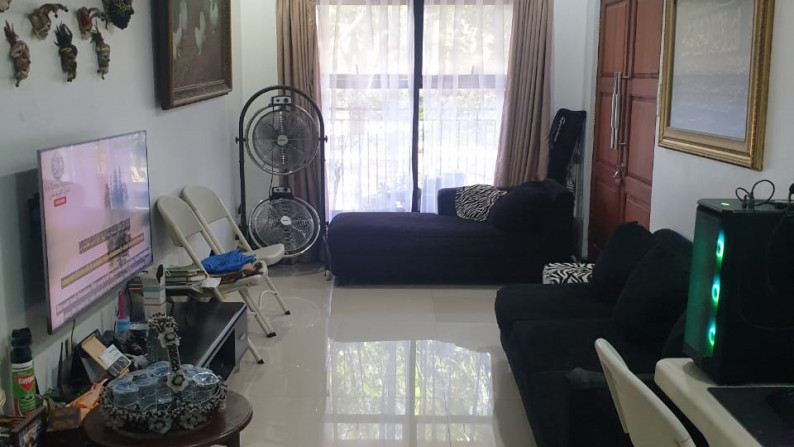 Rumah Depan Taman, Siap Huni, dan Hunian Nyaman @Graha Adena