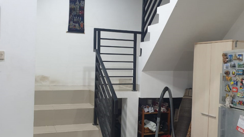 Rumah Depan Taman, Siap Huni, dan Hunian Nyaman @Graha Adena