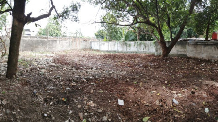 Tanah Ngantong Jarang Ada, Jual Cepat.. Murah Simprug Garden, Luas 560m2