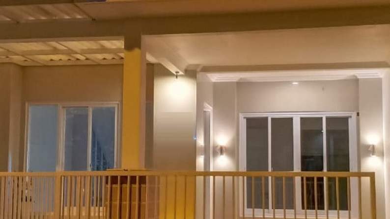 Rumah Bagus 2 lantai di Taman Mutiara Pakuwon City, Surabaya