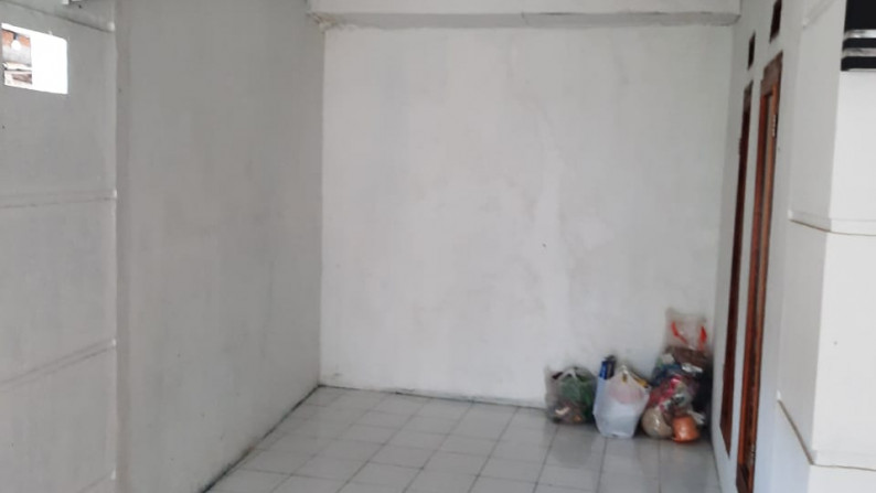 Rumah Siap Huni dan Strategis @Kp Utan, Limo Depok