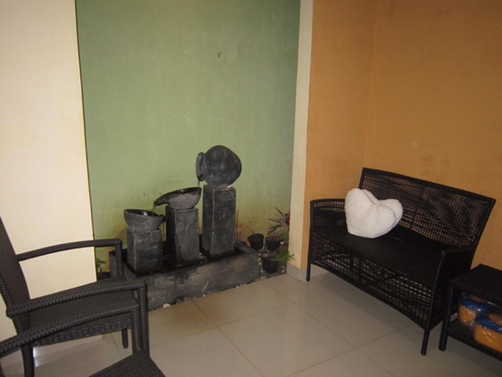 Rumah Di jual  2 lantai Bagus siap huni Bintaro Jaya.