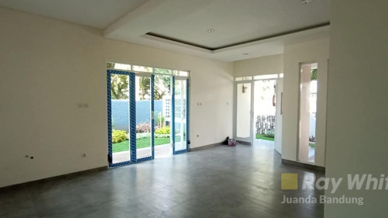 Langka Rumah Lux Baru 2 Lantai di Cluster Arcadia Gegerkalong Setiabudi Bandung Utara