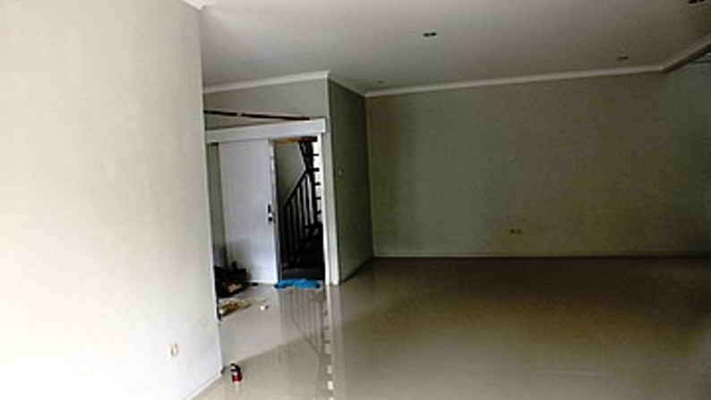 Rumah Renovasi Total di Sektor 9 Bintaro Jaya