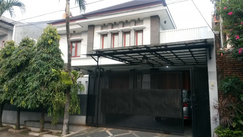 Rumah mewah,minimalis di Kesehatan Jakarta Selatan