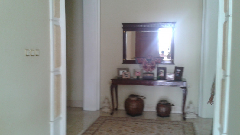 Rumah LUX di bintaro jaya sektor 7