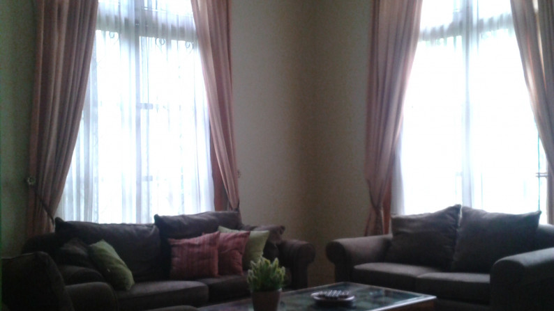 Rumah LUX di bintaro jaya sektor 7