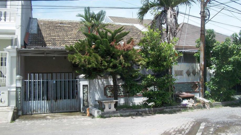 Rumah di Kendangsari