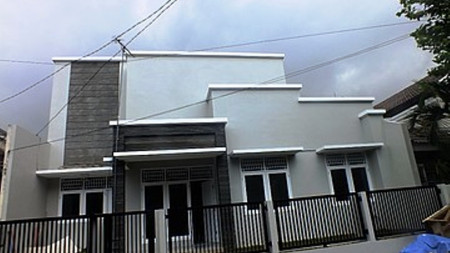 Rumah Renovasi Total di Sektor 9 Bintaro Jaya