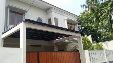 Rumah Bagus,siap huni di Kesehatan Jakarta Selatan