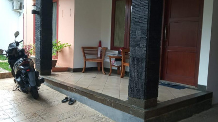 Rumah siap huni,Nyaman,lokasi oke di Ciledug Tangsel