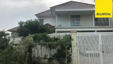 Rumah 2 lanta di Villa Riviera Pakuwon City, Surabaya