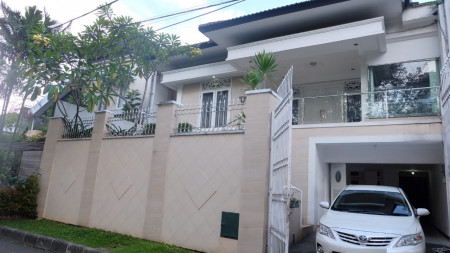 Rumah Lux siap huni di pondok indah