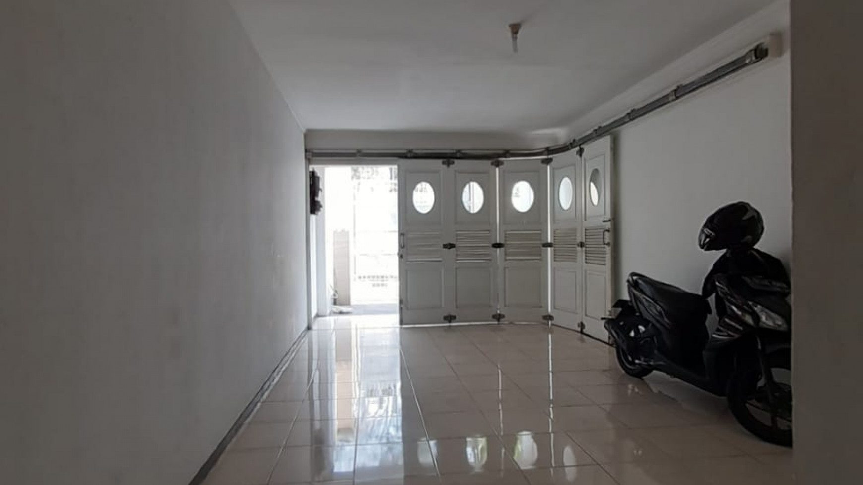 Rumah Lux siap huni di pondok indah