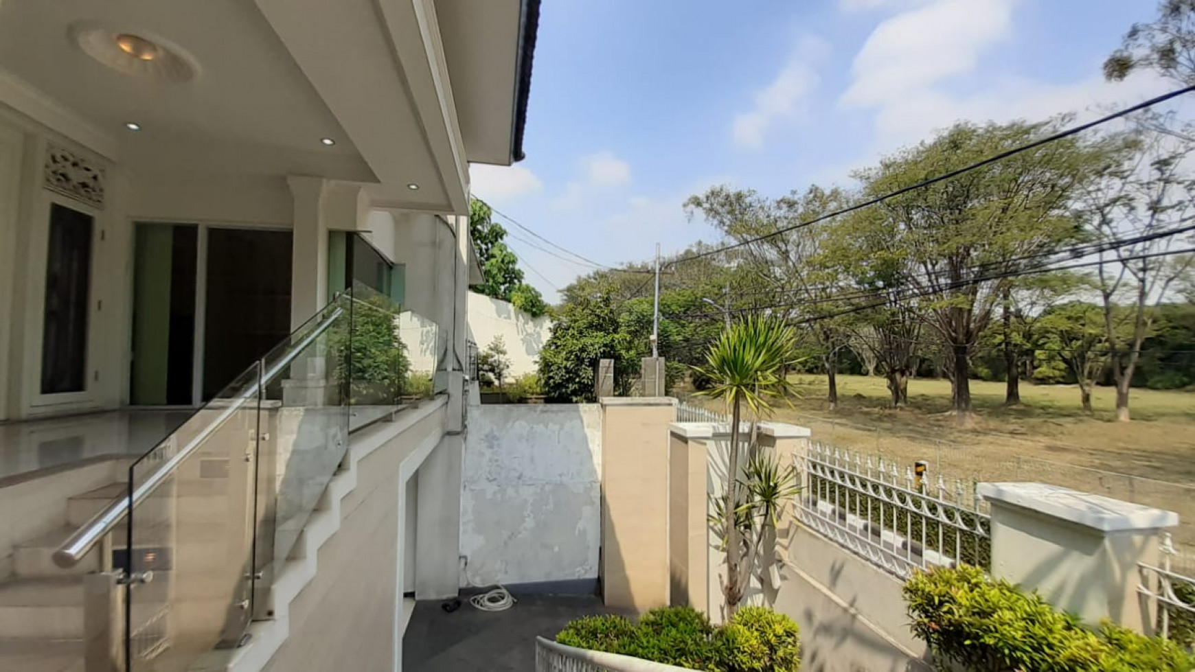 Rumah Lux siap huni di pondok indah