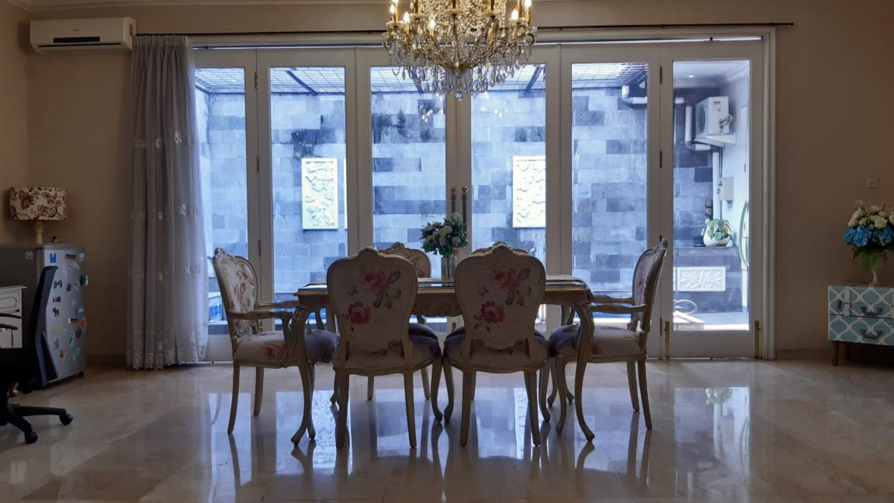 Rumah Lux siap huni di pondok indah