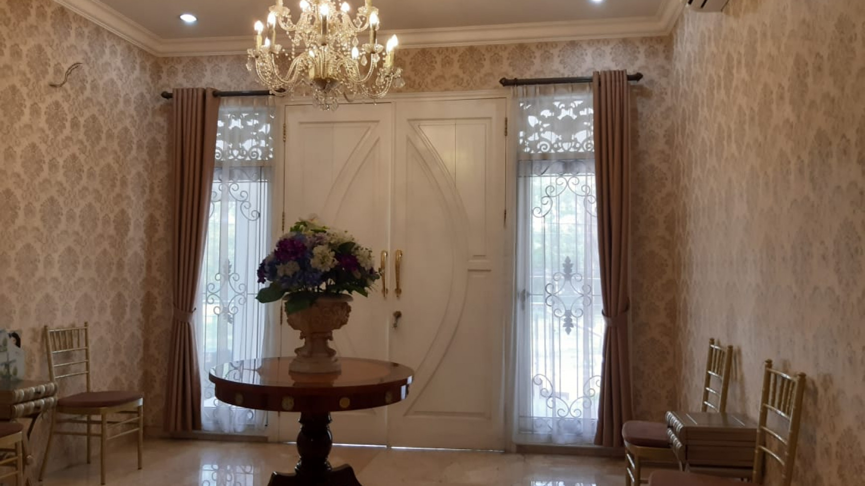 Rumah Lux siap huni di pondok indah