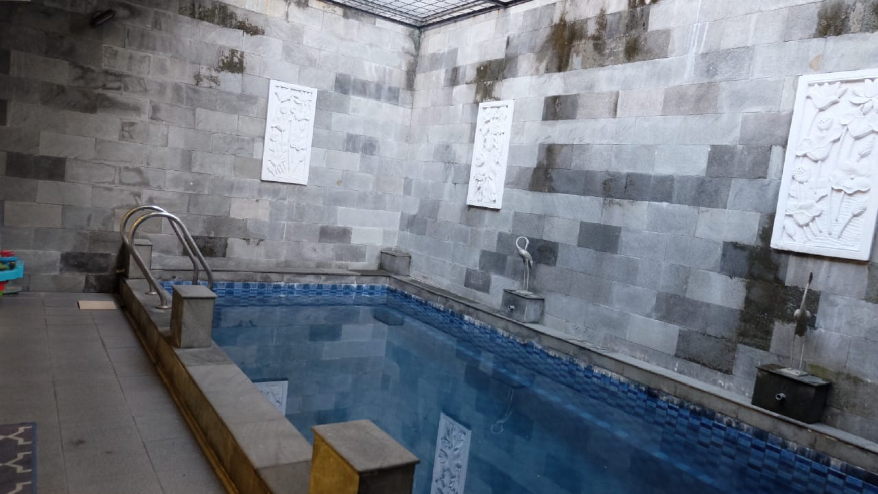 Rumah Lux siap huni di pondok indah