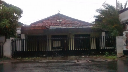 Rumah Strategis Di Ciputat Raya Jaksel