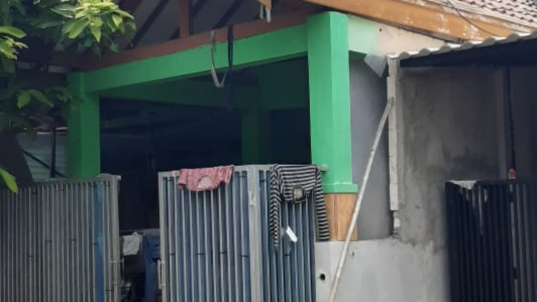 Rumah siap huni di Ciledug Tangerang