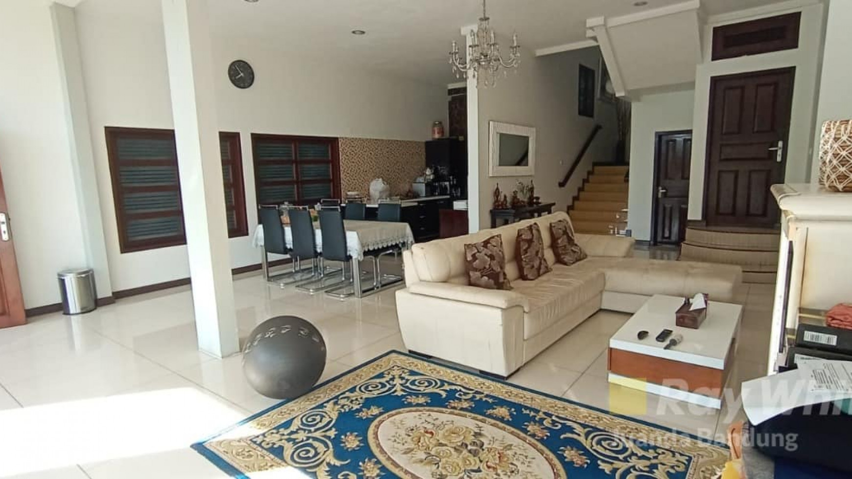 Langka Rumah Lux Semi Furnished KBP Pitaloka view danau dan gunung rapi terawat nyaman