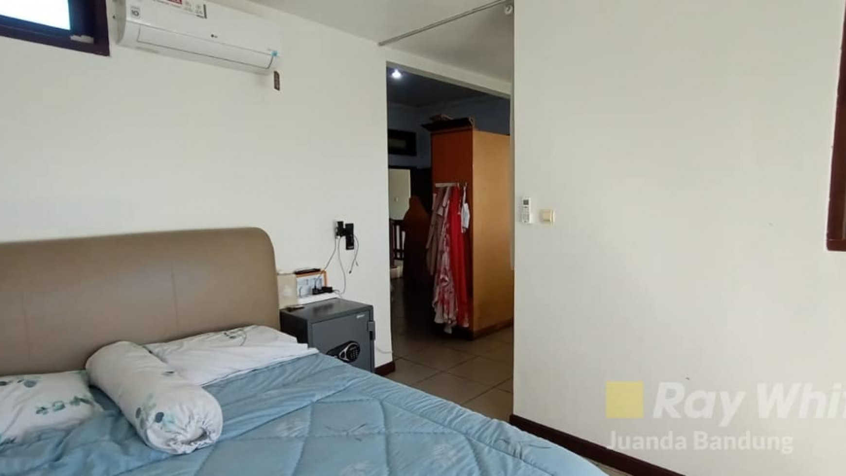 Langka Rumah Lux Semi Furnished KBP Pitaloka view danau dan gunung rapi terawat nyaman