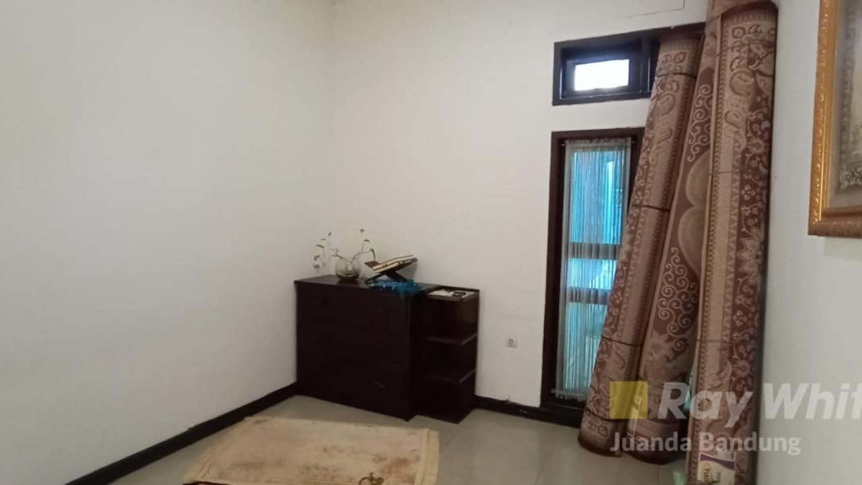 Langka Rumah Lux Semi Furnished KBP Pitaloka view danau dan gunung rapi terawat nyaman