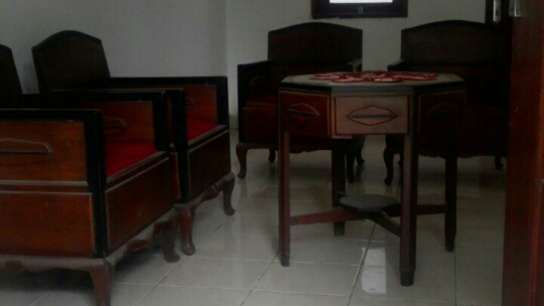 Rumah Mungil Nan Asri Di Sawangan Ciputat