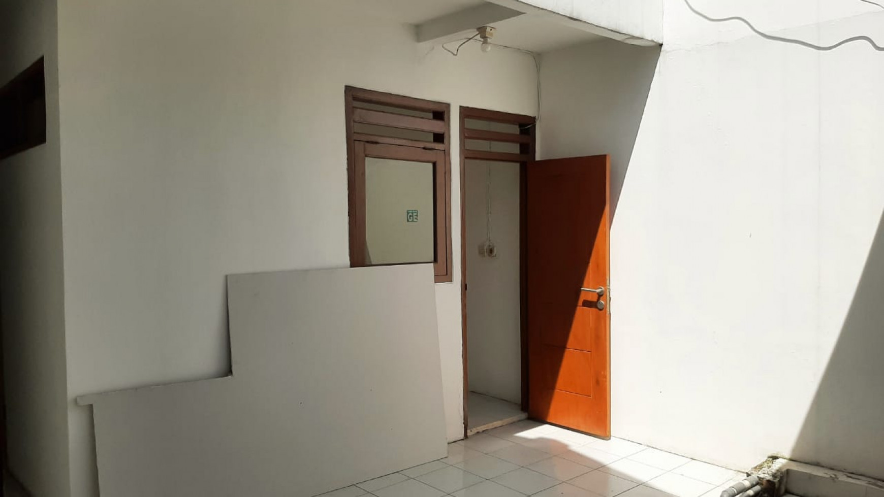 Dijual Rumah Lebar & Terang di Bintaro Jaya Sektor 3A - Tangerang