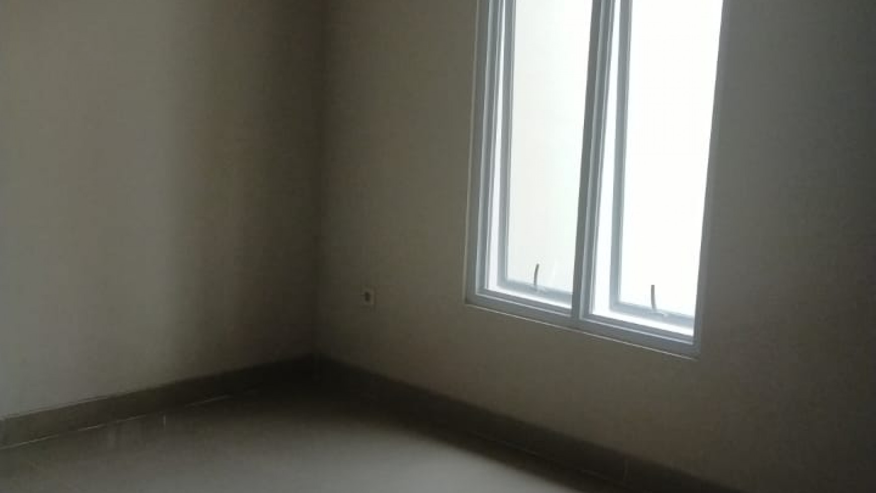 Rumah Baru,ada 2 unit @ Rp 1.3 milyar,siap huni di Ciputat