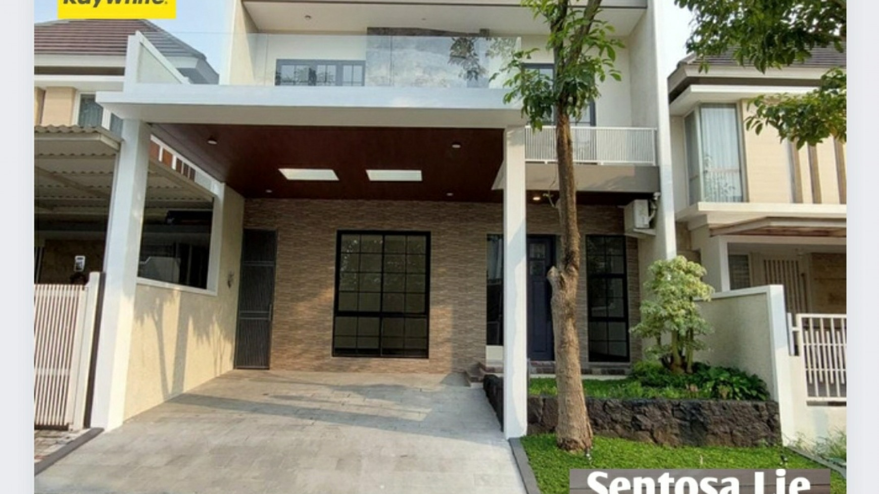 Dijual Rumah Baru Taman Puspa Raya Citraland Surabaya - NEW PRIVATE Balkony LUAS- 4+1 K.Tidur - Carport 2 Mobil