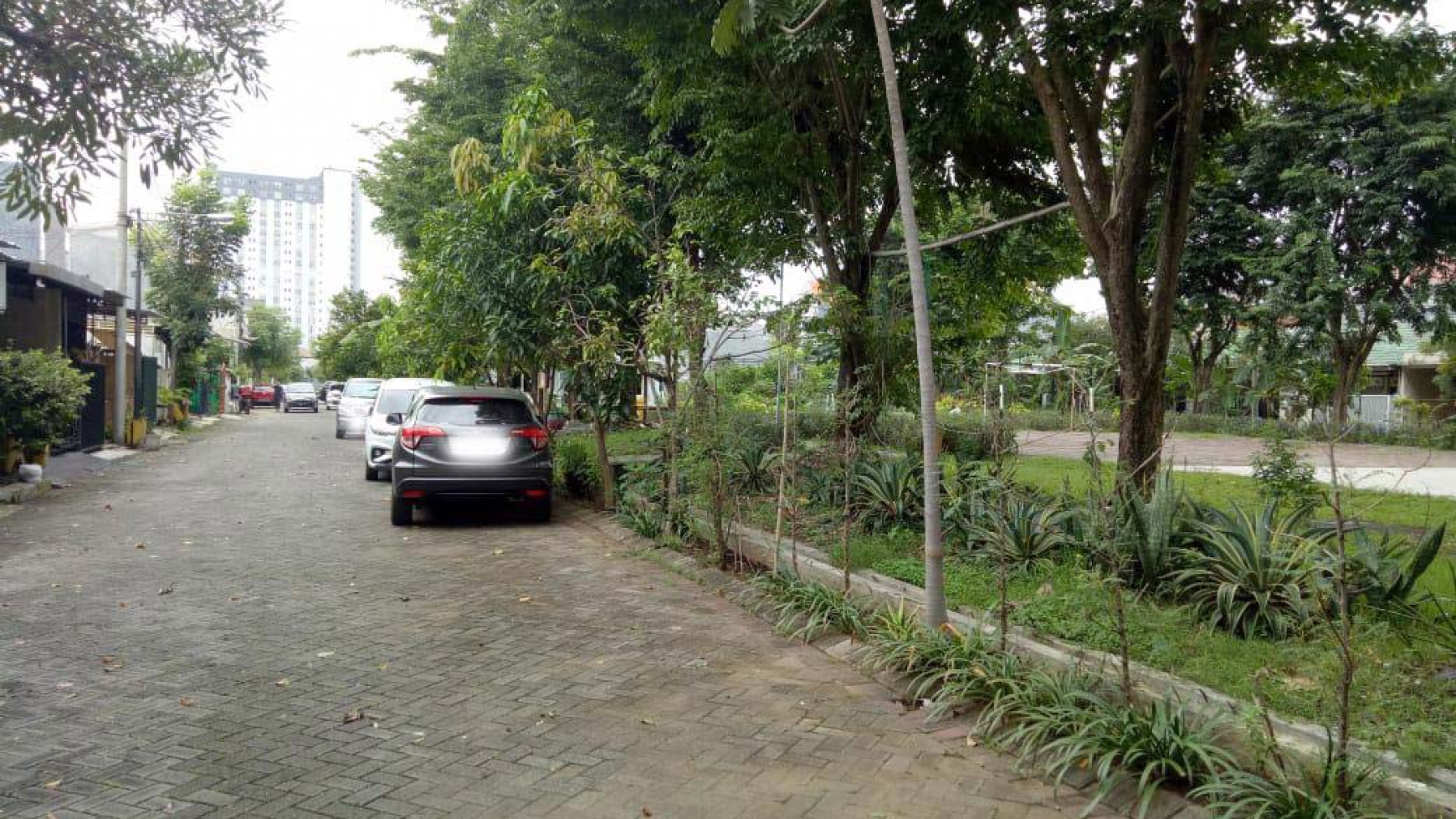 Rumah di Dian Regency Sukolilo Jl. Sejahtera, Furnished, Siap Huni