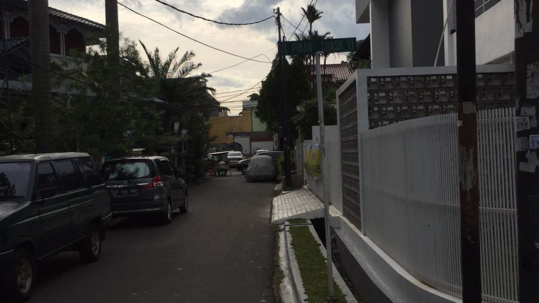 Rumah minimalis,siap huni di Pondok Indah Jakarta Selatan