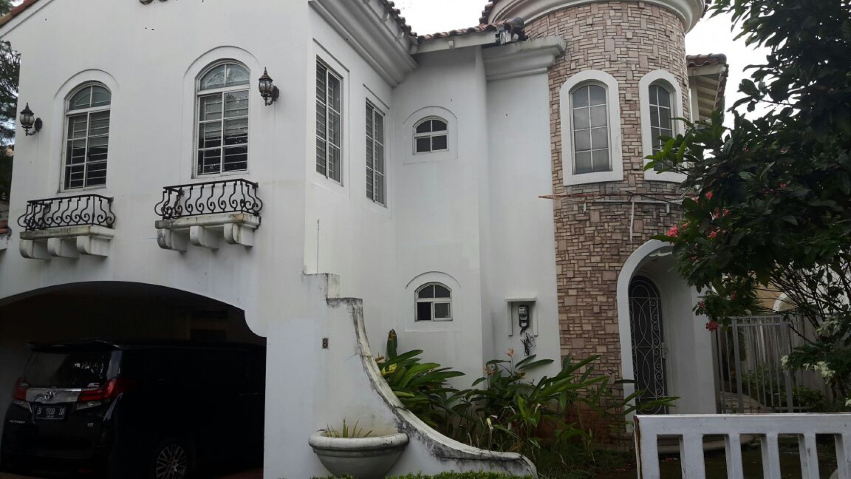 Dijual Rumah di Taman Halmahera - Lippo Karawaci