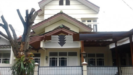 Rumah murah,siap huni di villa bintaro indah