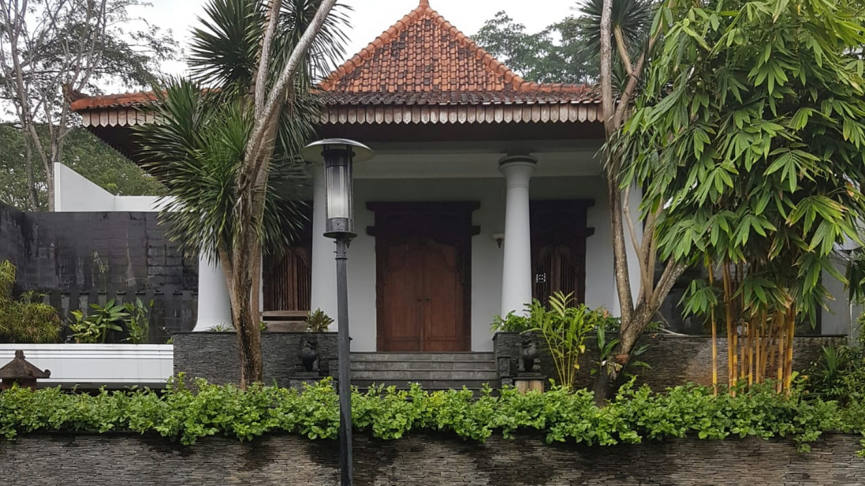 Rumah Siap Huni, Elegan, dan Hunian Asri & Nyaman @Tirta Golf, BSD