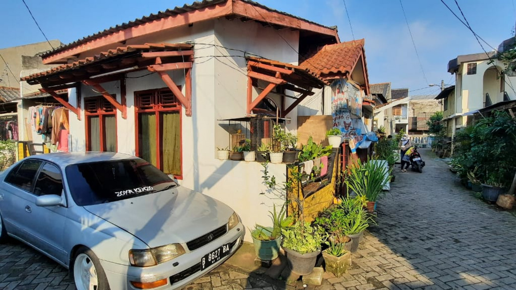 Dijual murah rumah di Perum 2 Karawaci Tangerang