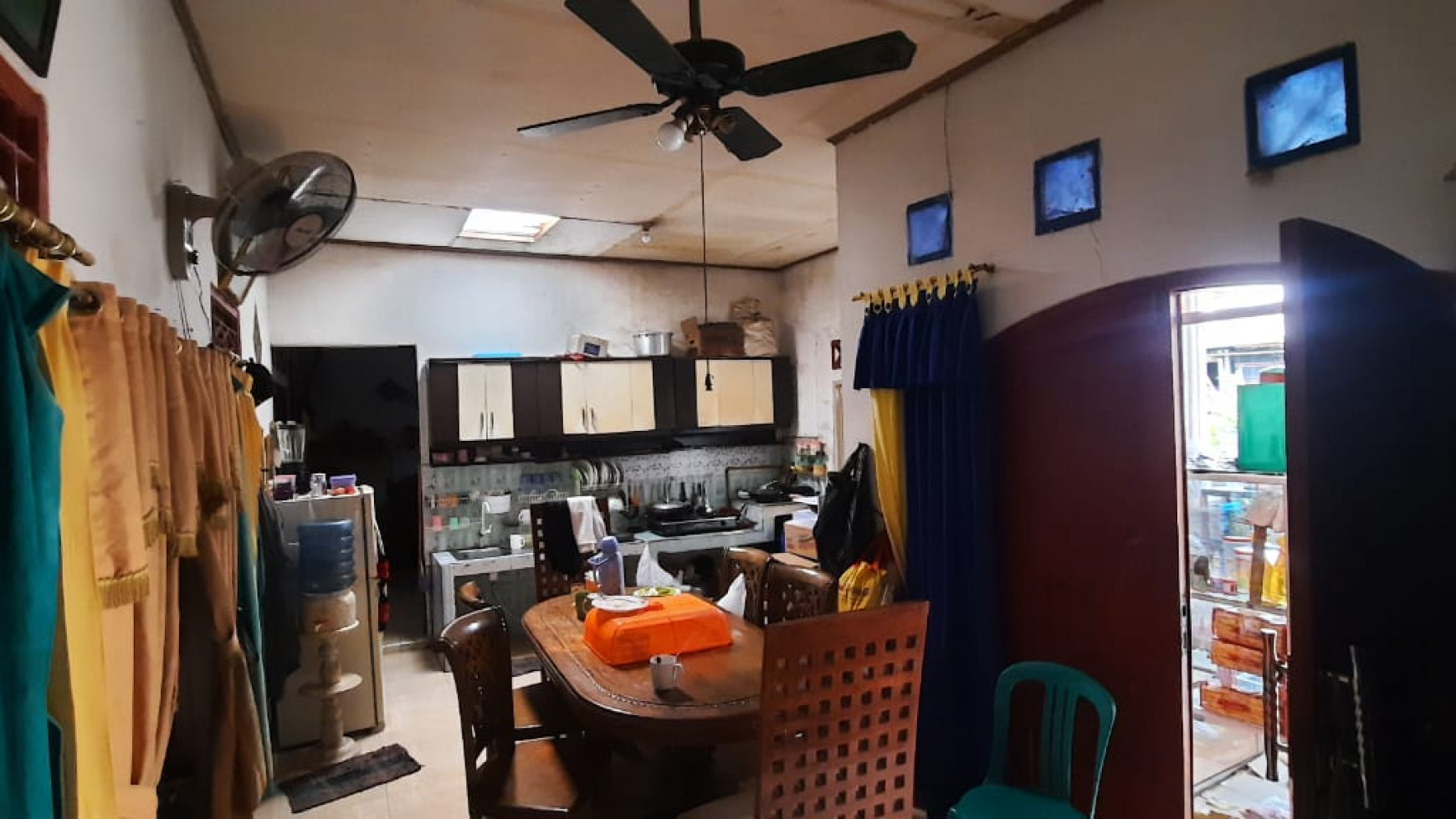 Dijual murah rumah di Perum 2 Karawaci Tangerang