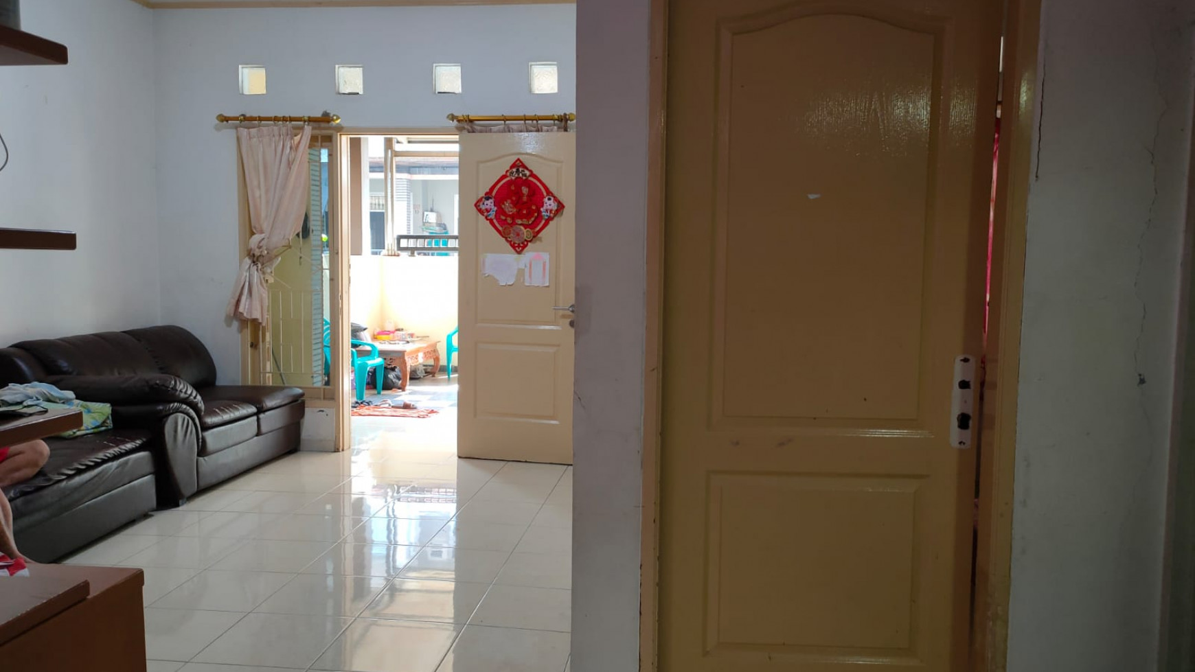 Dijual murah rumah di JL. Merdeka Cimone Tangerang - Lokasi Strategis