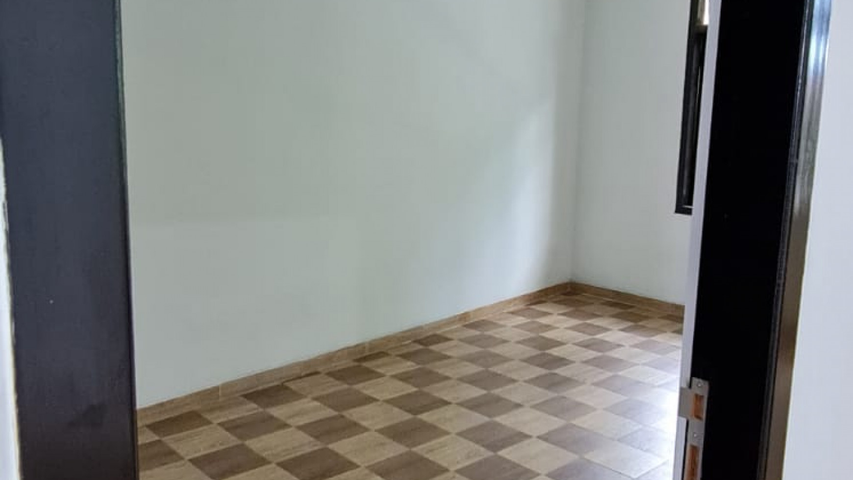 RUMAH MEWAH 10 KAMAR DI JL VETERAN DEKAT GEMBIRALOKA ZOO, YOGYAKARTA