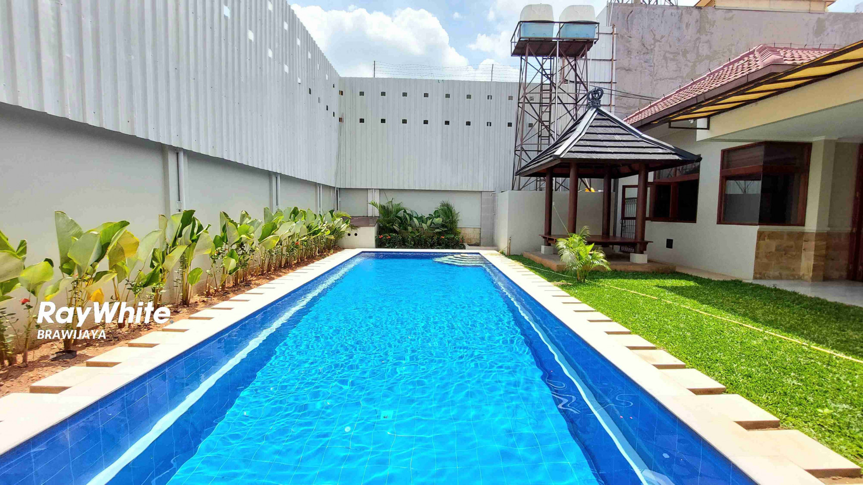 DIJUAL RUMAH DI CIPETE, JAKSEL, DALAM KOMPLEKS, RUMAH 1 LANTAI, PRIVATE POOL, DEKAT MRT CIPETE