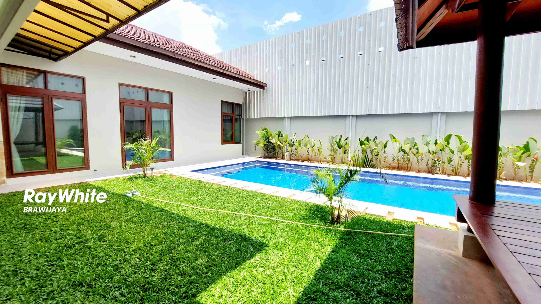 DIJUAL RUMAH DI CIPETE, JAKSEL, DALAM KOMPLEKS, RUMAH 1 LANTAI, PRIVATE POOL, DEKAT MRT CIPETE